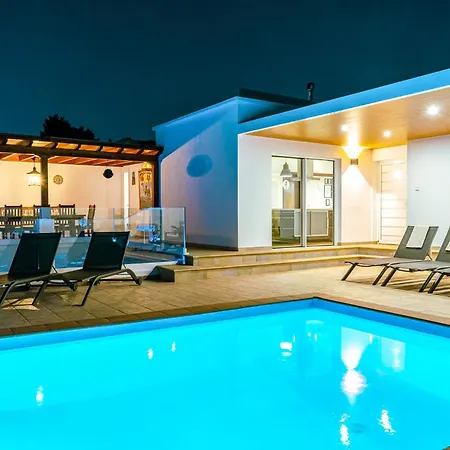 Vila Cartamar By Buenavilla *